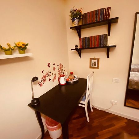 La Casa Di Amici Miei Apartment เกรโมนา ภายนอก รูปภาพ