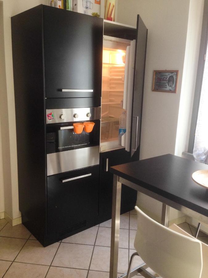 La Casa Di Amici Miei Apartment เกรโมนา ภายนอก รูปภาพ